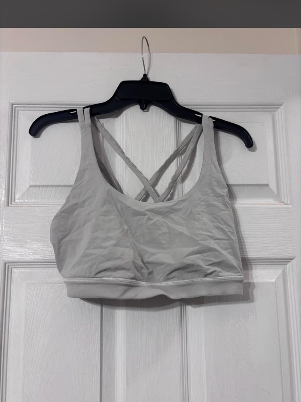 Women’s Strappy Sports Bra - Light white